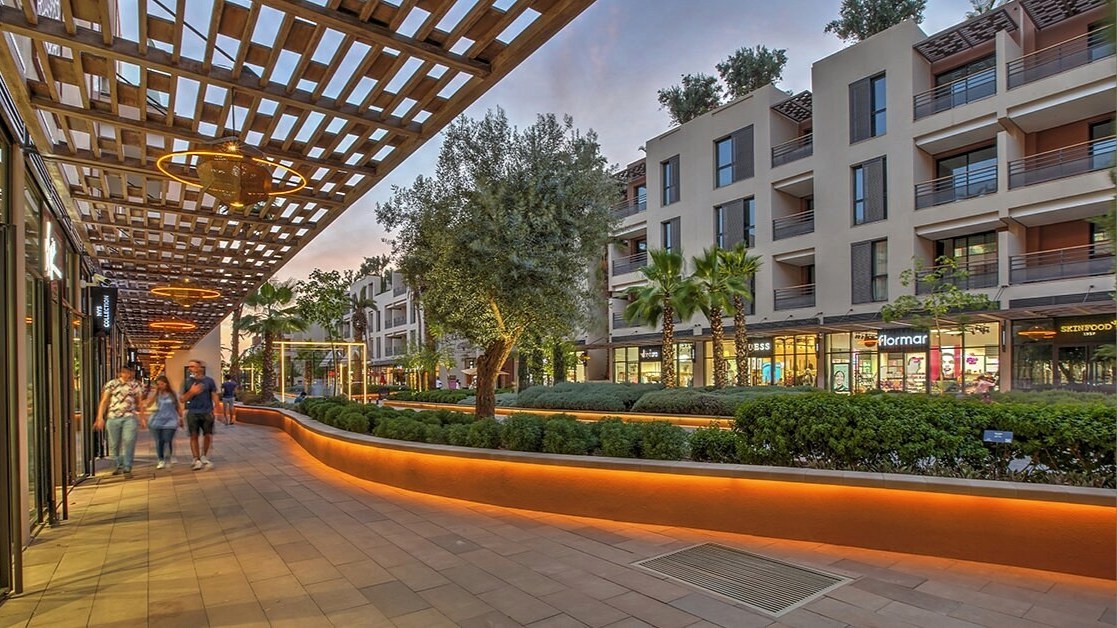 Luxury Shopping at M Avenue